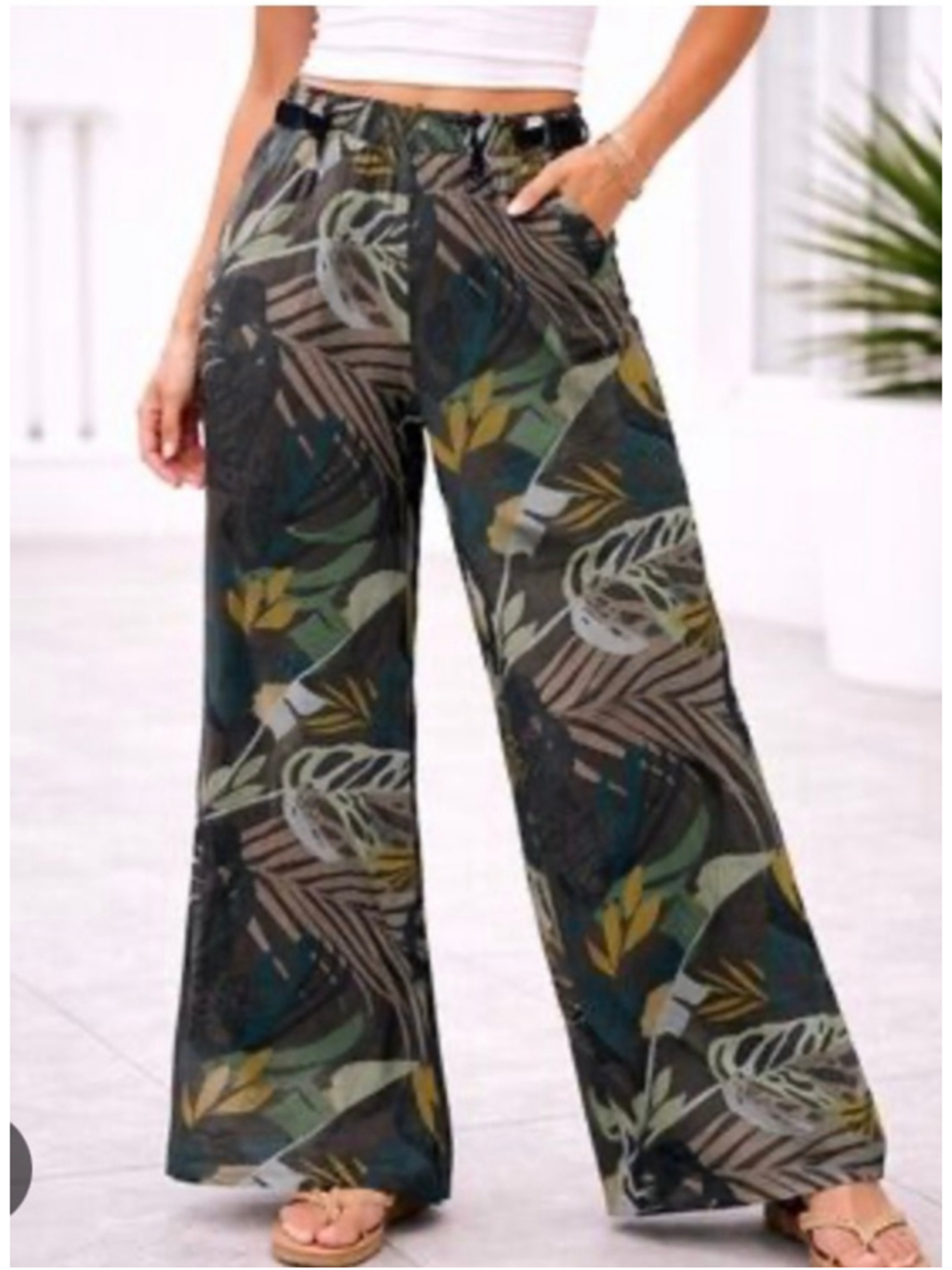 Reitmans Green Brown Leaf Print Wide Leg Pants Medium